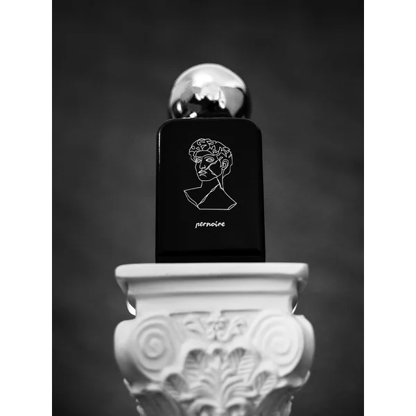 Amoral Extrait de Parfum