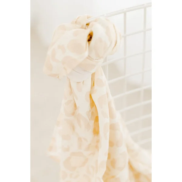 Coffret naissance - doudou + brosse + bavoir + lange + tisane allaitement bio