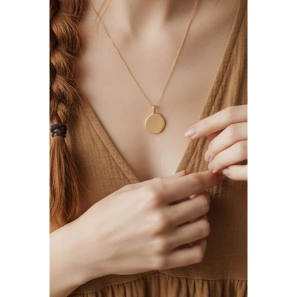 Pendentif personnalisé médaille moon or lettre initiale EMOTIONS DOUCES