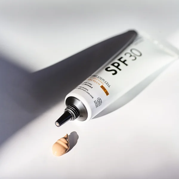 Plant Stem Cell Age-defying Face Sunscreen SPF30